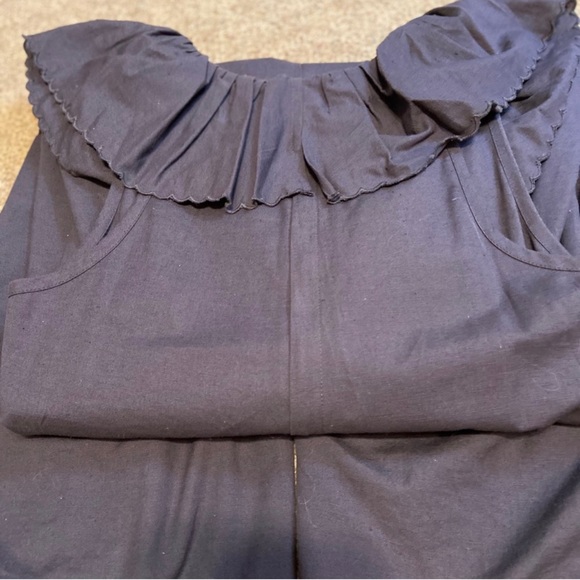 ANTHROPOLOGIE Slightly worn ruffled romper. - Picture 3 of 4